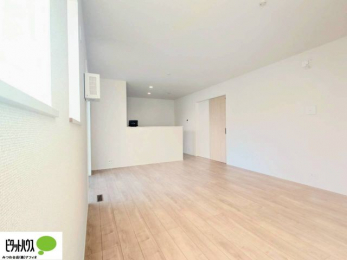 ���r���O�@�l�C�̑ΖʃL�b�`���ŉƑ��݂�Ȃ������ꏏ�B