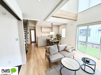 rO@傫ȑۓIȃrÓA邢CɂĂ܂ˁB