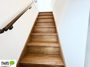 ̑@肷tKiBȂqlNz̕Sɏ艺ł܂B