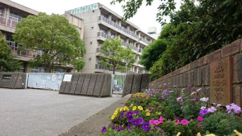 ӊ@KusܒwZ k18B 1400m