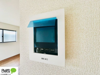 ̑@{Hʐ^FԂSTVj^[tC^[z