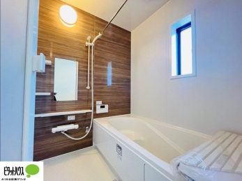 ̑@{Hʐ^FoX^CŚAg[C@