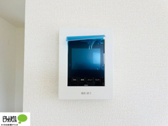 ̑@{Hʐ^FԂSTVj^[tC^[z