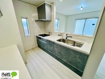 Lb`@{Hʐ^FƑƂbȂyłJE^[Lb`