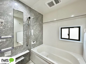 ̑@VbNnEX̌ƂȂLQقƂǊ܂܂Ȃނɂ邱ƂŁANQ炲Ƒ̈S܂B