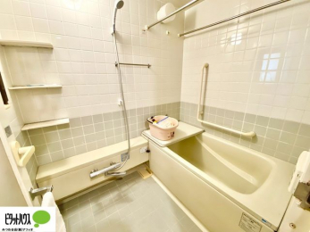 �����@�����̔�������Ă����o�X���[���͍L�X�������B�x���͂��q�l�ƈꏏ�ɗV�тȂ������܂��ˁB