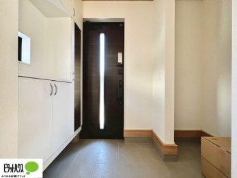 ���̑��@�V���[�Y�{�b�N�X�ɂ́A�g�����Ȃ݃`�F�b�N���ł���S�g�~���[�t���I