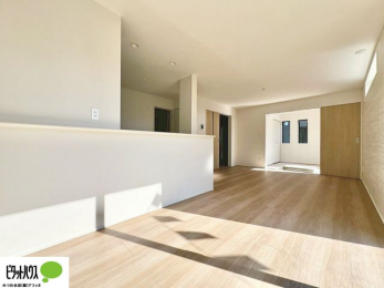 ���r���O�@���r���O����̓L�b�`���ɂ���}�}��p�p��������̂ŁA���q�l���V�񂾂�x�񂾂���S���ĉ߂������Ƃ��ł��܂��B