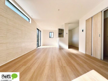 ���r���O�@�L�X�k�c�j�I����̑傫�ȃ\�t�@��u���Ă������f��ӏ܂��ǂ��ł��ˁB