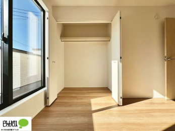 �o���R�j�[�@�����Ղ���[�ł����������ꂢ�ɕЕt���܂��B