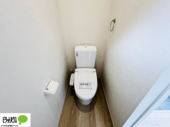 �g�C���@�{�H��ʐ^�F�����Ȑ��@�\�t�������V�����[�g�C��