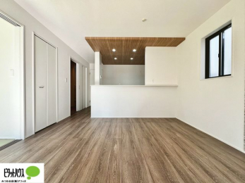 ���r���O�@�L�X�k�c�j�I����̑傫�ȃ\�t�@��u���Ă������f��ӏ܂��ǂ��ł��ˁB