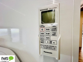 ���̑��@�{�H��ʐ^�@24���Ԋ��C�E���C�E�����E�����E�g�[�t��