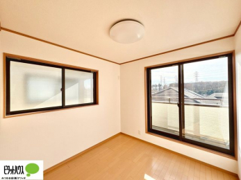 �q�������@�w�т̎��Ԃ��V�Ԏ��Ԃ���؂ɂł���q�ǂ������B���[�⃌�C�A�E�g�����₷���݌v�ŁA�����ɍ��킹�Ē����g�����Ԃł��B