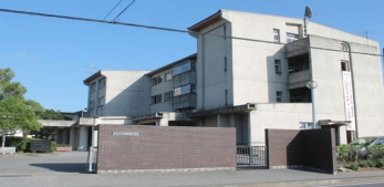 ���ӊ��@�N�Îs�������쒆�w�Z �k��4���B 300m