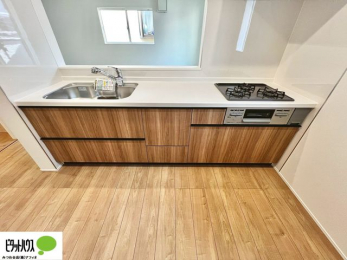 Lb`@ƑƂbȂyłJE^[Lb`B