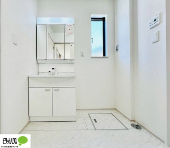 ʑEʏ@{Hʐ^F傫ȋŌ₷ʉϑł