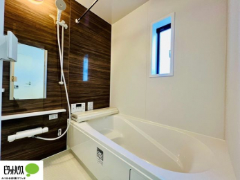 @{Hʐ^F1̔x̓͂qlƂ̃R~jP[V̏Ƃ