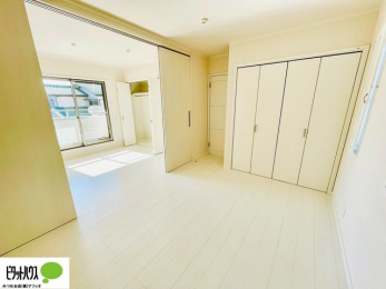 ���ӊ��@�Ԏd�؂肷�邱�Ƃ�2�̕����ɕ����邱�Ƃ��\�B�Ƒ��̃��C�t�X�^�C���̕ω��ɍ��킹�Ď��R���݂ł��B