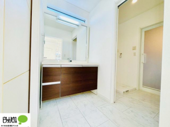 ���ʑ�E���ʏ��@�傫�ȋ��Ō��₷�����ʉ��ϑ�