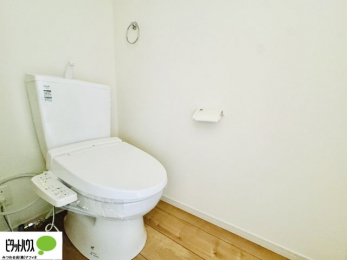 �g�C���@�{�H��ʐ^�@1�E2�K�E�H�V�����b�g�g�C�������B