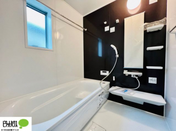 @{Hʐ^F1̔x̓͂qlƂ̃R~jP[V̏Ƃ