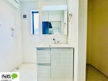 ʑEʏ@{Hʐ^FʎɏAJr\hɂB傫ȋŌ₷ʉϑł