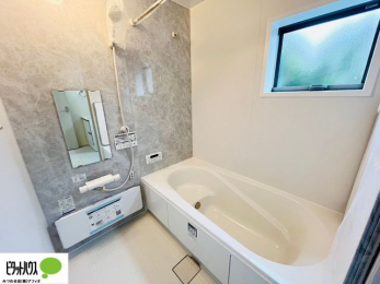 @{Hʐ^F1̔x̓͂qlƂ̃R~jP[V̏Ƃ