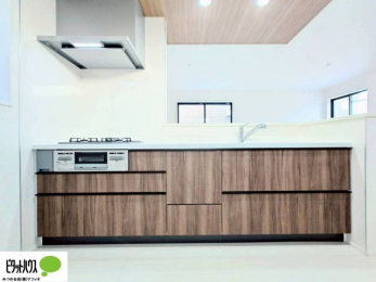 �L�b�`���@�Ƒ��Ƃ��b���Ȃ���y���������ł���J�E���^�[�L�b�`���B