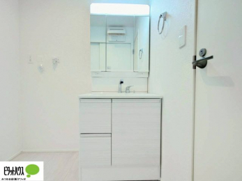 ���ʑ�E���ʏ��@�g���₷���V���v���Ȑ��ʉ��ϑ�B�����̎x�x�͂�������n�܂�܂��B