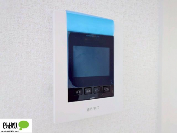 ���̑��@������Ԃ����S��TV���j�^�[�t���C���^�[�z��