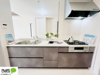 Lb`@{Hʐ^FlC̃JE^[Lb`́ArOɂ邲Ƒ̗lqf܂