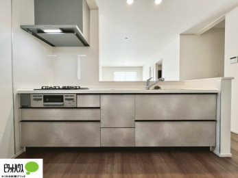 Lb`@{Hʐ^FlC̃JE^[Lb`́ArOɂ邲Ƒ̗lqf܂