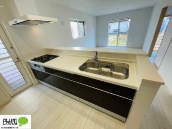 Lb`@{Hʐ^@lC̃JE^[Lb`́ArOɂ邲Ƒ̗lqf܂