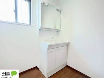 ʑEʏ@g₷VvȐʉϑB̎xx͂n܂܂B