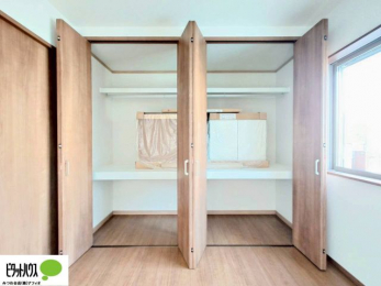 [@傫Ȏ[͂mׂG݂Ղ肵܂܂B