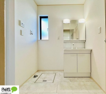 ʑEʏ@{Hʐ^F傫ȋŌ₷ʉϑł