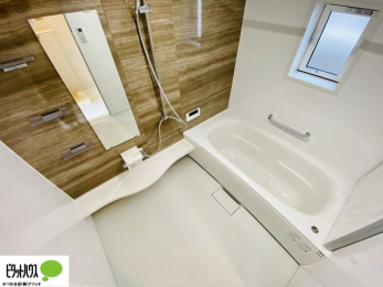 @{Hʐ^F1̔x̓͂qlƂ̃R~jP[V̏Ƃ