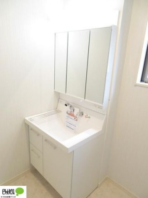 ���ʑ�E���ʏ��@�{�H��ʐ^�@�g���₷���V���v���Ȑ��ʉ��ϑ�B�����̎x�x�͂�������n�܂�܂��B