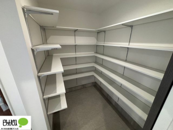 ���ց@�A�E�g�h�A�p�i��x�r�[�J�[�A�K�[�f�j���O�̓���Ȃǂ����[���Ă����̂ɂ��֗��ȃV���[�Y�C���N���[�N