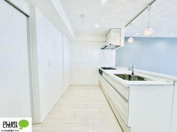 �L�b�`���@�Ƒ��Ƃ��b���Ȃ���y���������ł���J�E���^�[�L�b�`��