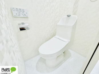 �g�C���@�E�H�V�����b�g�g�C�������B