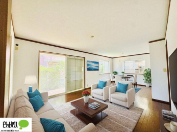 ���r���O�@�����ۂ̎����ʐ^��CG�ŉƋ��z�u�����C���[�W�ł���A���ۂƂ͑����قȂ�܂��B