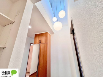 ���ց@�����������疾�邢�����������錺�ւł��B�V���[�Y�{�b�N�X�ŉƑ��̌C�������Ղ����܂�