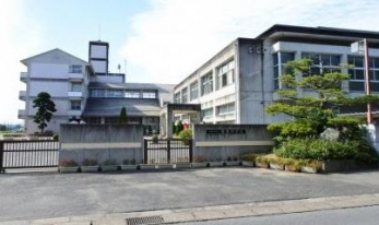 ���ӊ��@��Ԕ����s�����䒆�w�Z �k��28���B 2170m