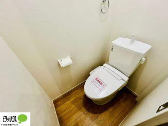 �g�C���@�{�H��ʐ^�@1�E2�K�E�H�V�����b�g�g�C�������B