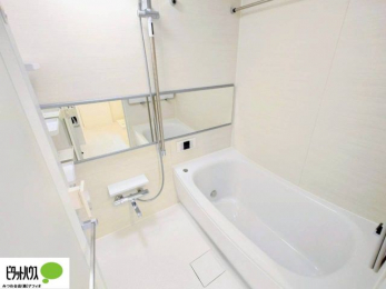 �����@�����̔�������Ă����o�X���[���͍L�X�������B�x���͂��q�l�ƈꏏ�ɗV�тȂ������܂��ˁB