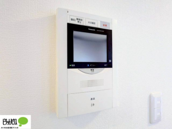 ���̑��@������Ԃ����S��TV���j�^�[�t���C���^�[�z��