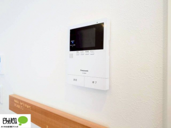 ���̑��@������Ԃ����S��TV���j�^�[�t���C���^�[�z��