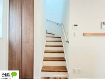 �@�肷��t���K�i�B�����Ȃ��q�l���N�z�̕������S�ɏ�艺��ł��܂��B